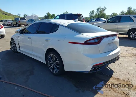 2018 Kia Stinger Premium из США, поврежденный, VIN KNAE25LA4J6011192